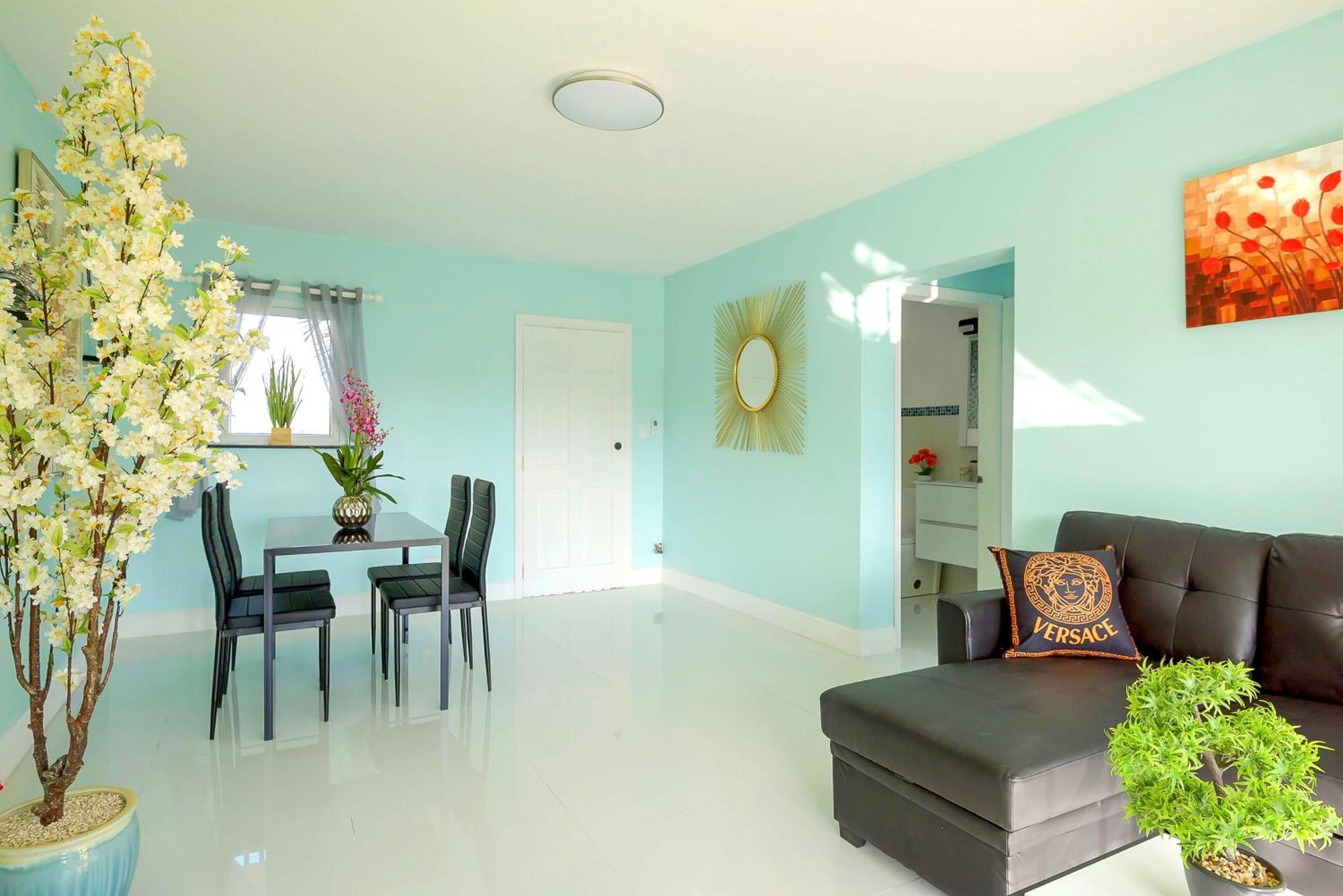 Apartment In Downtown At The Beach Nassau Ngoại thất bức ảnh
