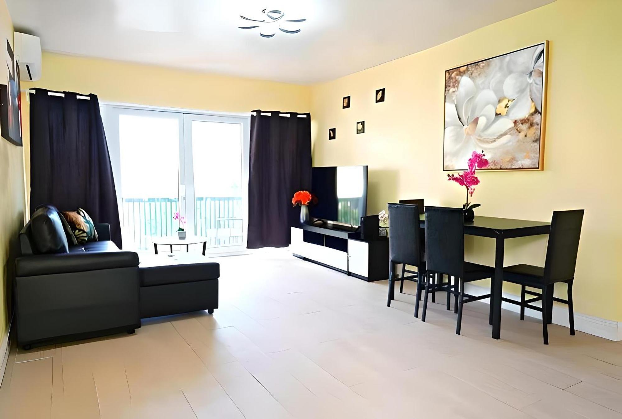 Apartment In Downtown At The Beach Nassau Ngoại thất bức ảnh
